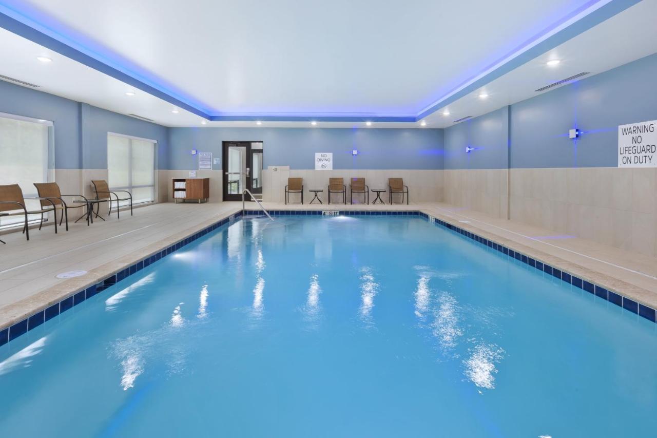 Holiday Inn Express & Suites - Painesville - Concord By Ihg Eksteriør billede