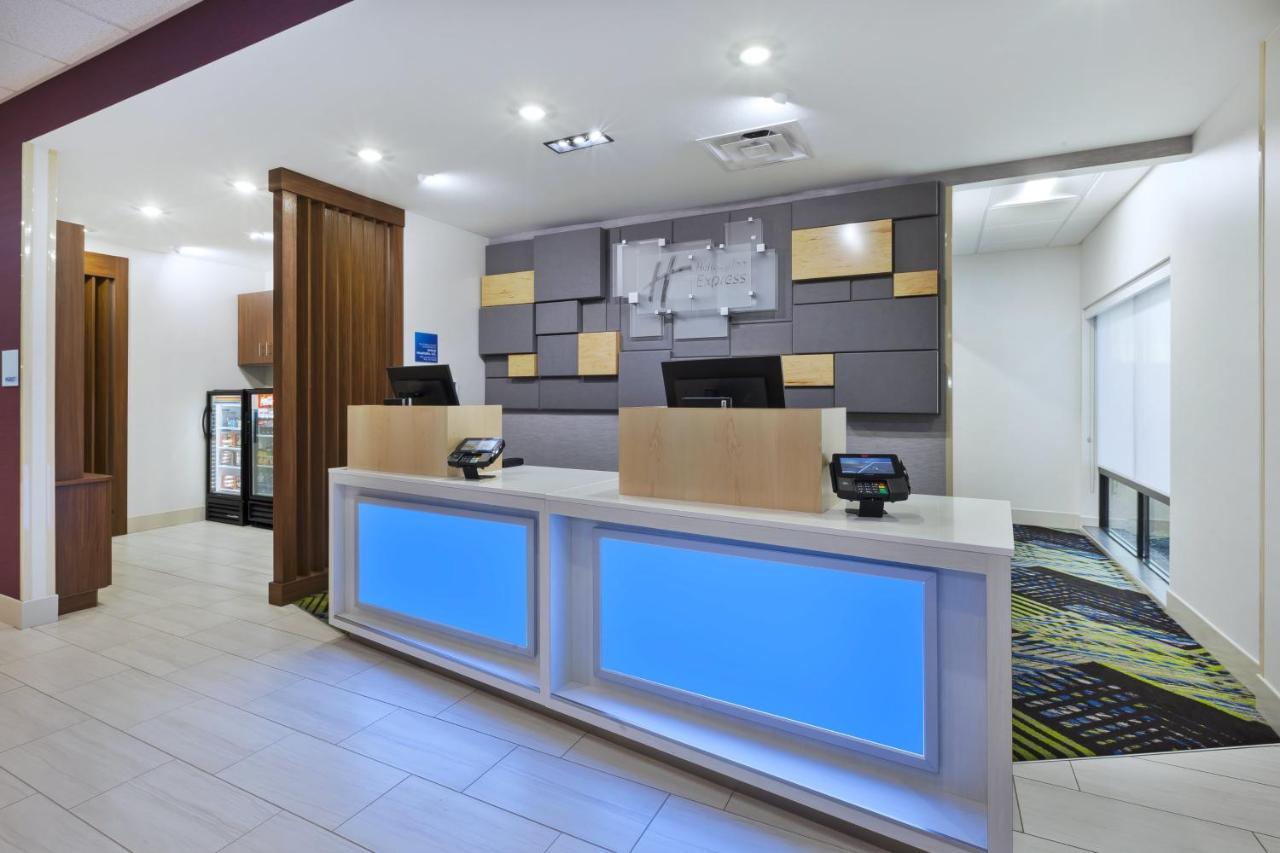 Holiday Inn Express & Suites - Painesville - Concord By Ihg Eksteriør billede