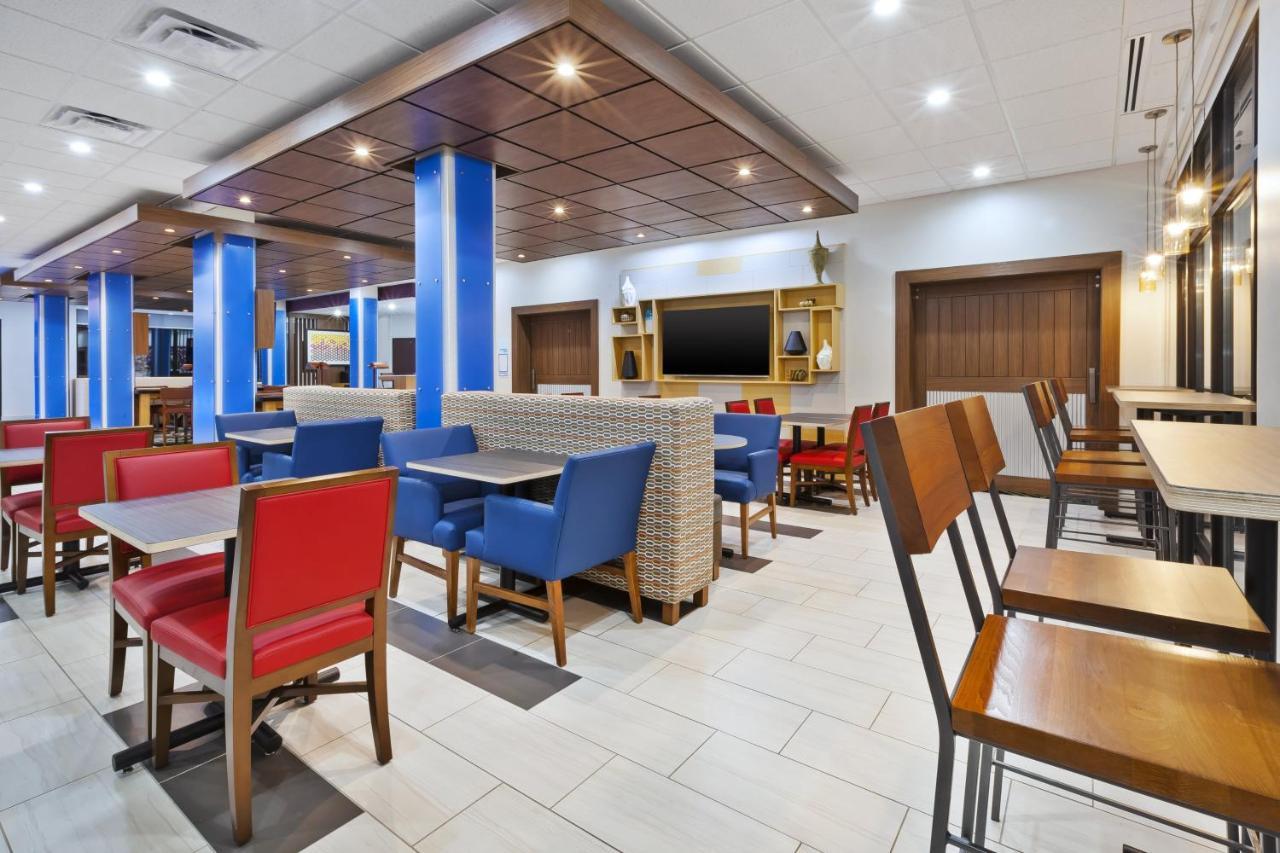 Holiday Inn Express & Suites - Painesville - Concord By Ihg Eksteriør billede