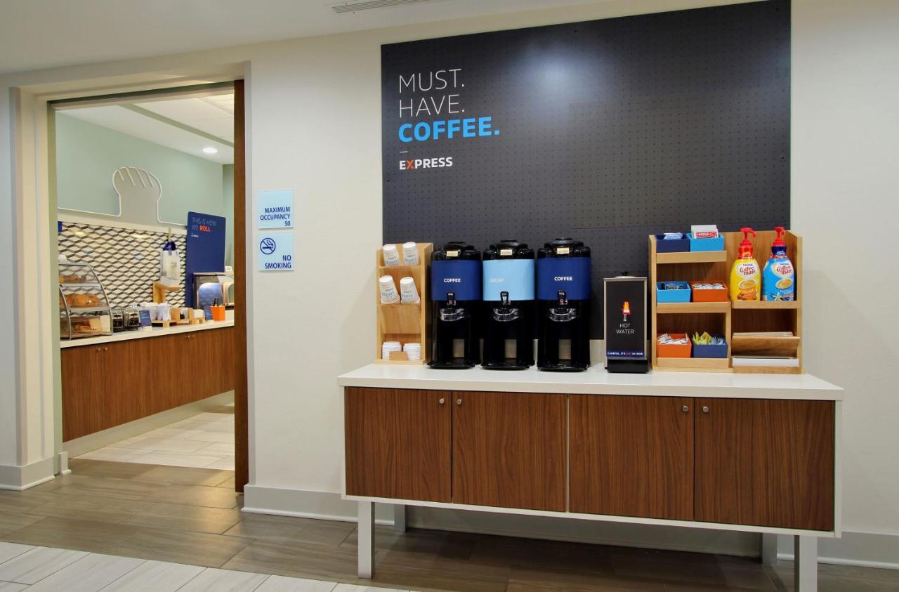 Holiday Inn Express & Suites - Painesville - Concord By Ihg Eksteriør billede