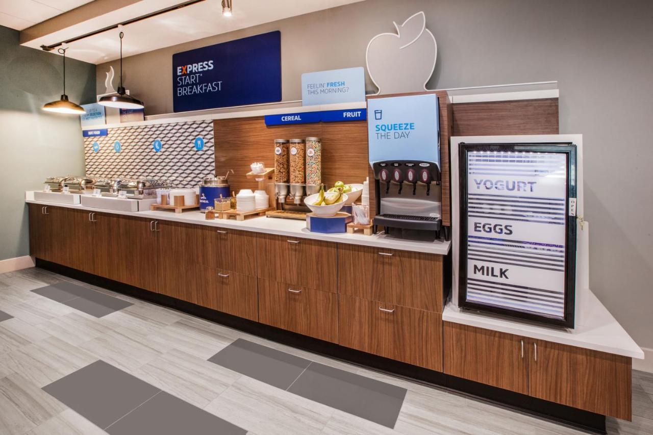 Holiday Inn Express & Suites - Painesville - Concord By Ihg Eksteriør billede